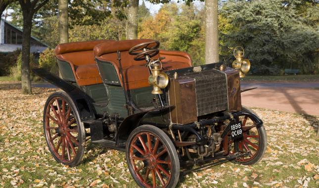 Automobile Audibert et Lavirotte de 1898, collections du Musée Malartre - © Bertrand Stofleth
