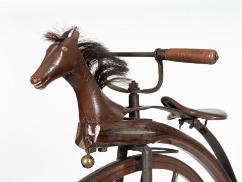 Grand bi a tete de cheval - detail cheval 