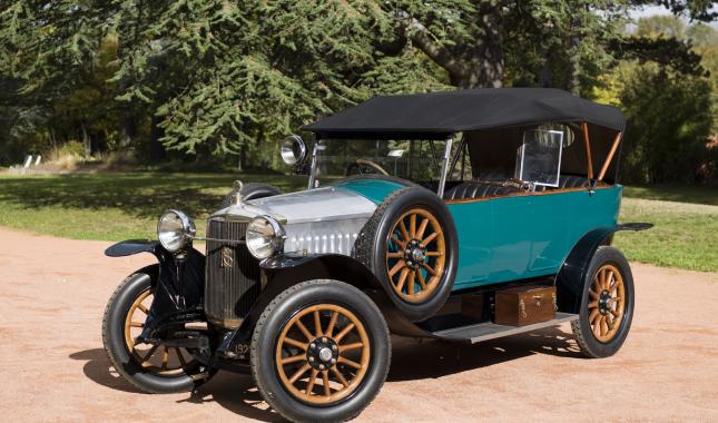 Automobile Rochet-Schneider de 1923, collections du Musée Malartre - © Bertrand Stofleth