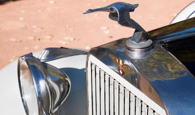 Hispano Suiza mascotte