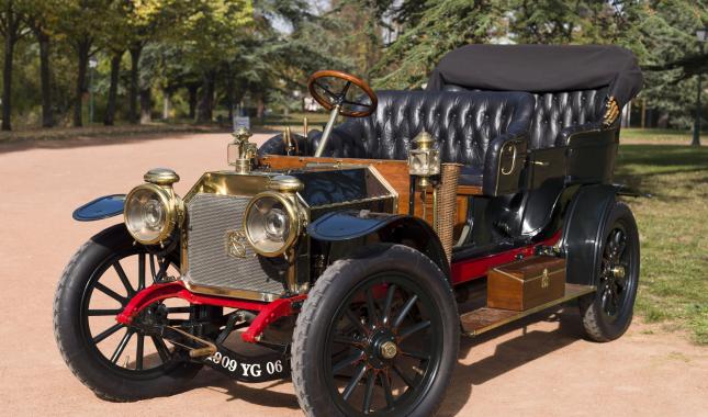 Automobile ROCHET-SCHNEIDER Type 9000 du Musée de l'automobile Henri Malartre.