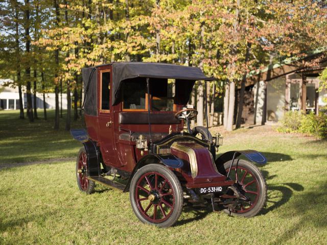 Automobile Renault "Taxi de la Marne" de 1914, collections du Musée Malartre - © Bertrand Stofleth