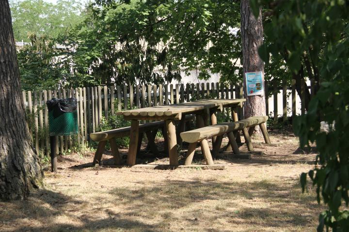 Aire de Pique nique dans le parc du musée Malartre - © Cristina Lourido, 2019