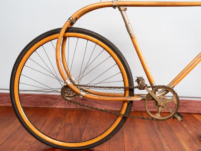 La souplette - détail cadre et roue