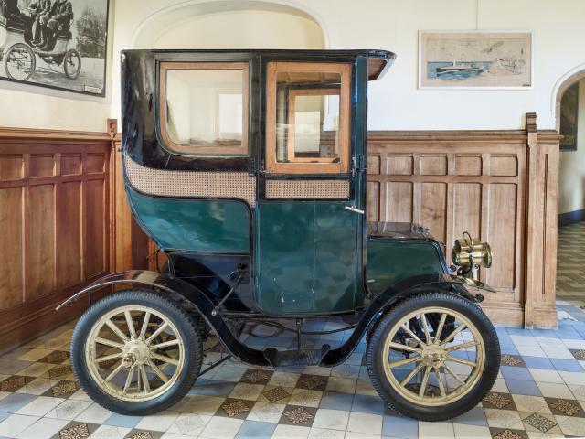 Automobile de Dion Bouton - coupée docteur - 1901