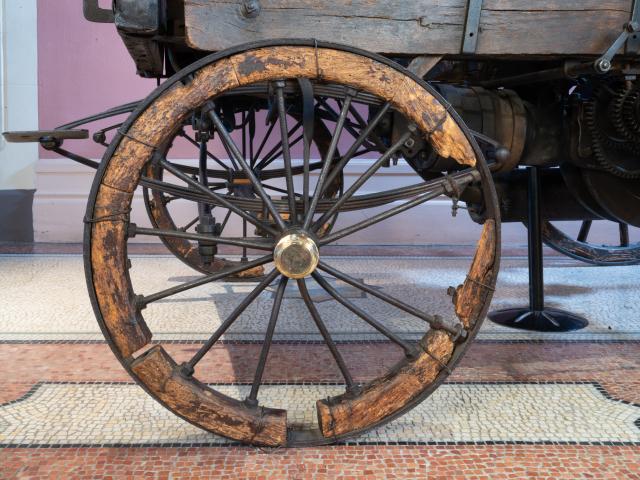 Automobile Laspougeas - détail roue