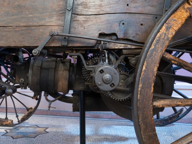 Automobile Laspougeas - détail moteur