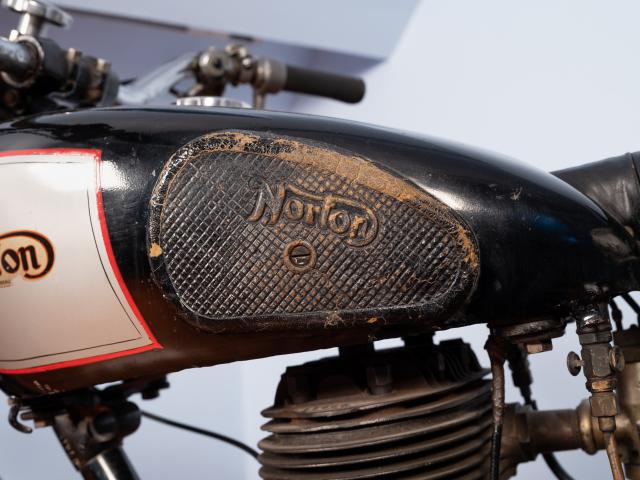 Moto Norton - Big four détail 