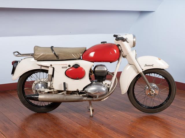 Motocyclette TERROT Fleuron - côté droit