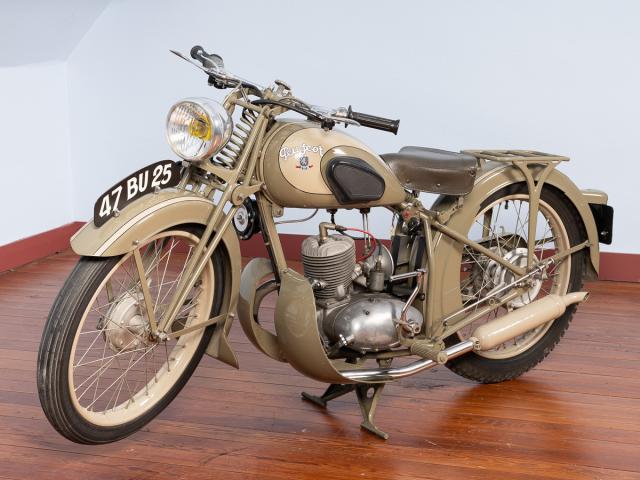 Motocyclette PEUGEOT Type 56 - côté gauche