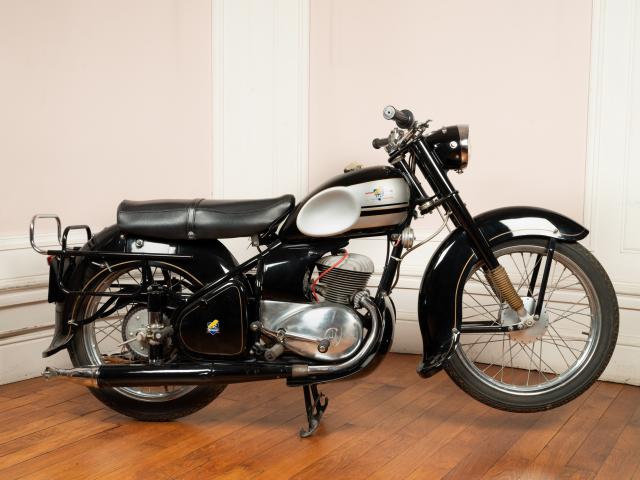 Motocyclette PEUGEOT Type 176 AD coté
