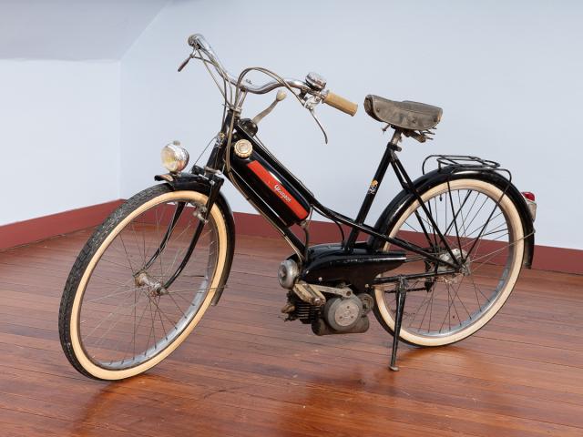 Motocyclette Peugeot BIMA - côté gauche