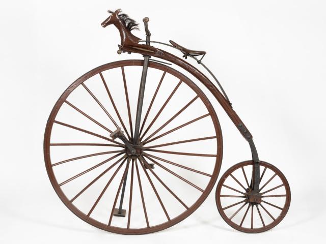 Grand bi a tete de cheval - côté