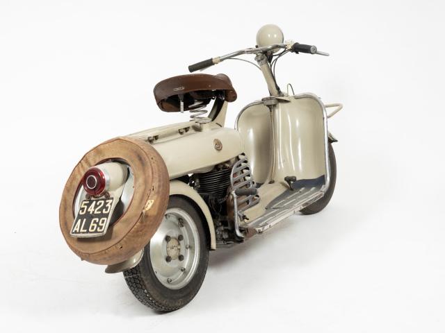 scooter motoconfort detail arriere