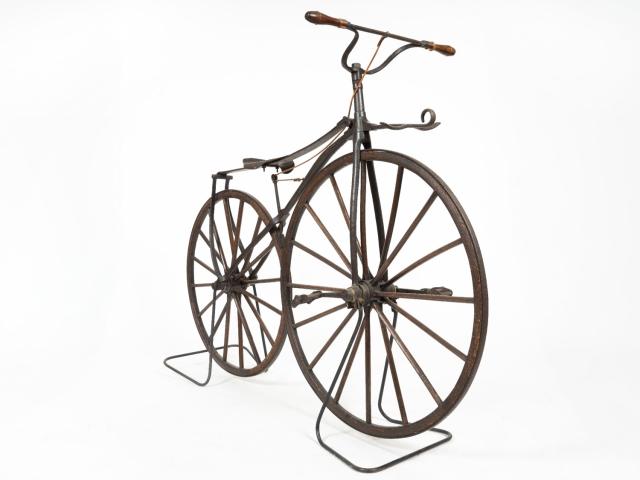 velocipede sans marque - face