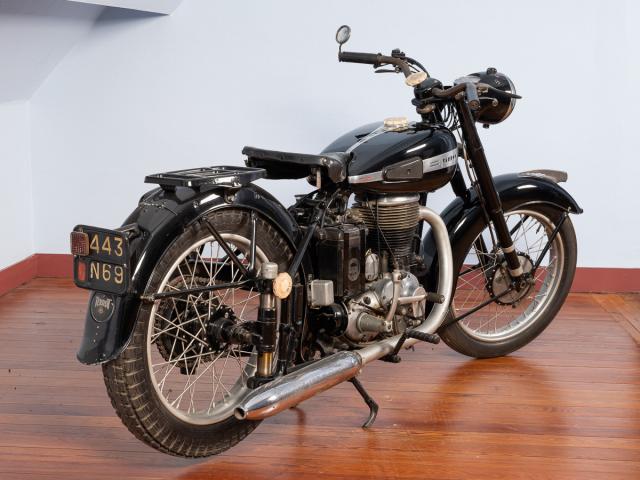 Motocyclette Terrot 500 cm3 - arrière