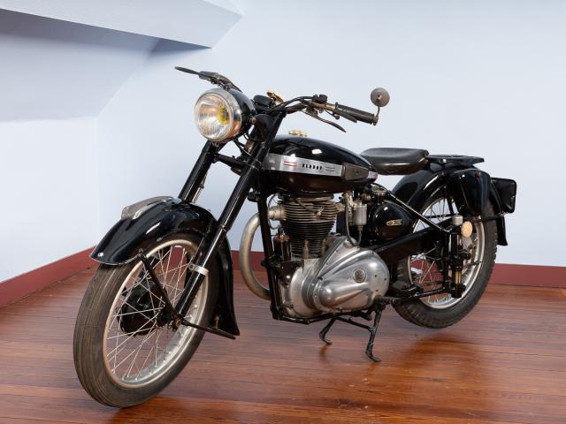 Motocyclette Terrot 500 cm3 - face