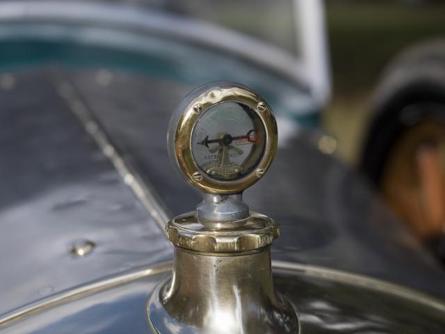 Automobile Rochet-Schneider type 15000 AO-5 Torpédo - Détail mascotte