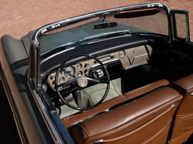 packard intérieur 