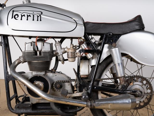 Motocyclette Jonghi Perrin - Détail moteur