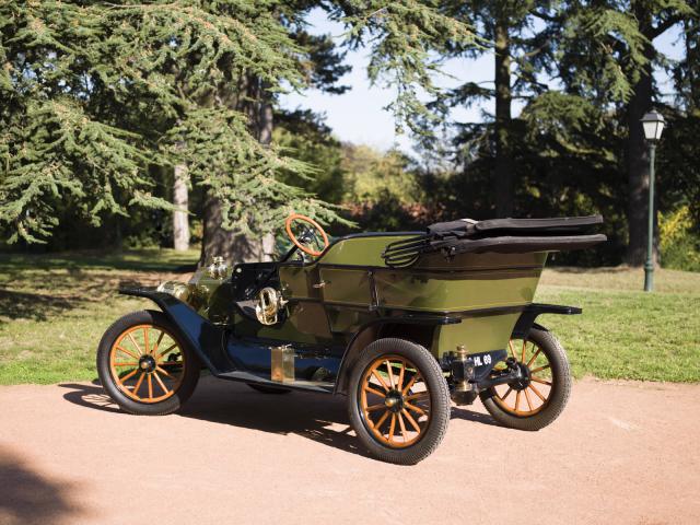 Automobile FORD T Double phaéton - Vue 3/4 arrière profil gauche