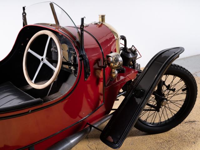 DARMONT MORGAN Type ST - Détail volant