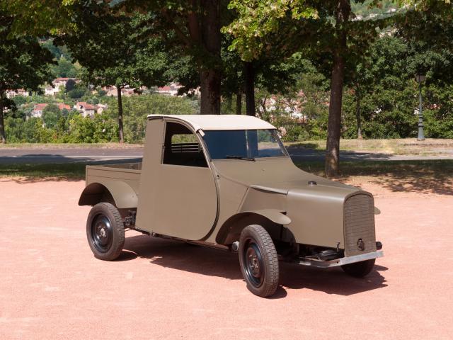 Prototype CITROEN 2CV TPV - Vue 3/4 avant côté droit