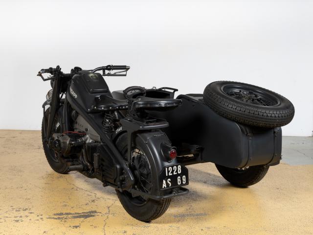 ZÜNDAPP KS 750 “Russie” - Vue de 3/4 arrière profil gauche